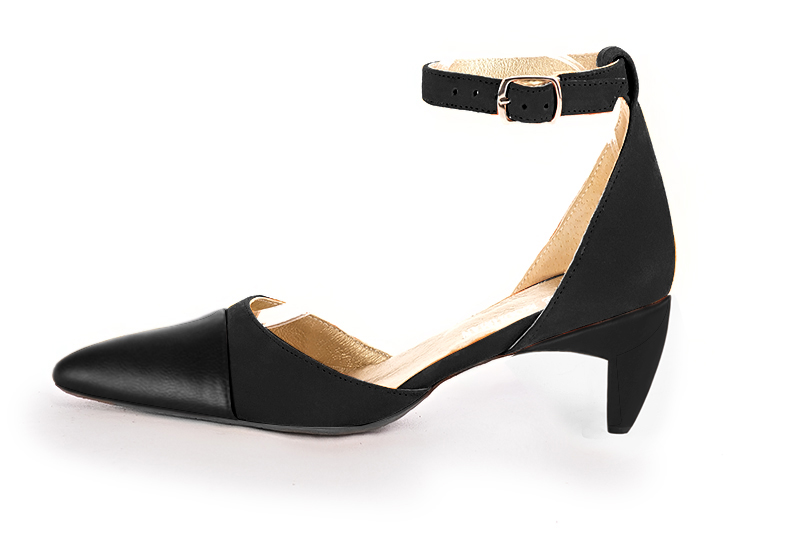 Satin black women's open side shoes, with a strap around the ankle. Tapered toe. Medium comma heels. Profile view - Florence KOOIJMAN